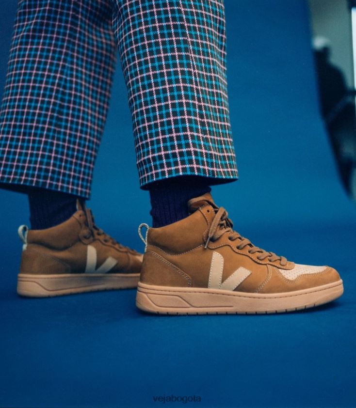 Veja Z6JRPR84v-15 nubuck camello desierto